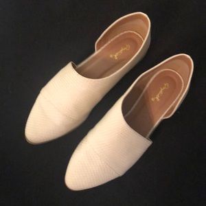 Qupid Tuxedo Shoes NWOB